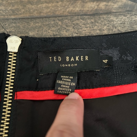 Ted Baker size 4 (10) Floral Print Women's‎ Skirt - Picture 3 of 9